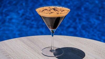 Philoxenia Hotel, Метаморфози, Гърция