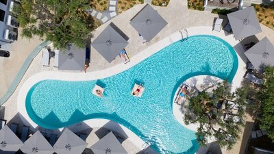 Philoxenia Hotel, Метаморфози, Гърция