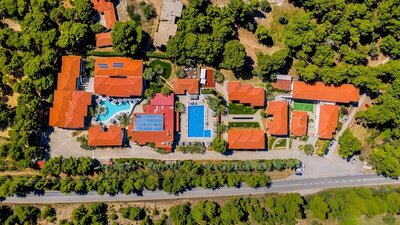 Philoxenia Hotel, Метаморфози, Гърция