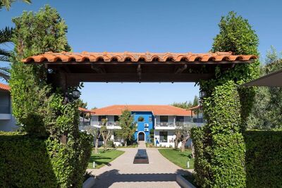 Philoxenia Hotel, Метаморфози, Гърция