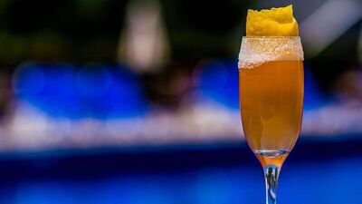 Philoxenia Hotel, Метаморфози, Гърция