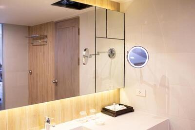 Phuket Graceland Resort and Spa - Standard Room (No View)