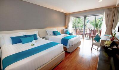 Phuket Graceland Resort and Spa - Deluxe Room With Pool View
