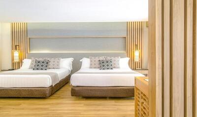 Phuket Graceland Resort and Spa - Family Room