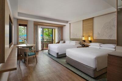 Phuket Marriott Resort & Spa, Merlin Beach - Larger Guest Room, 2 Doubles, Pool View, Terrace