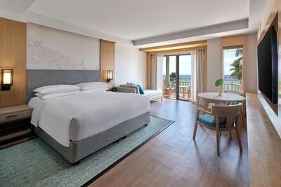 Phuket Marriott Resort & Spa, Merlin Beach - Larger Guest Room, 1 King, Ocean View