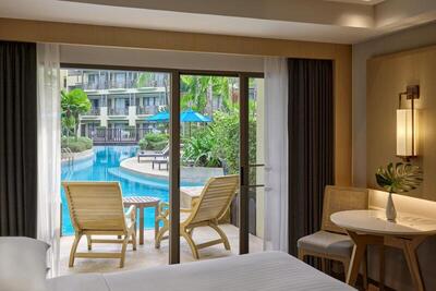 Phuket Marriott Resort & Spa, Merlin Beach - Guest Room, 1 King, Pool Access