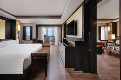Phuket Marriott Resort & Spa, Merlin Beach - One-Bedroom Ocean Suite With Balcony And Sea View