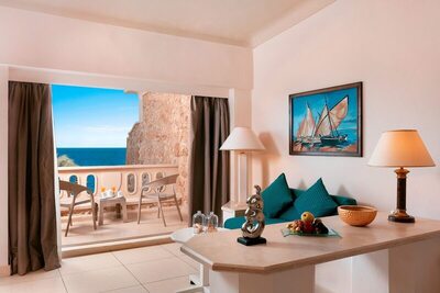 Pickalbatros Citadel Resort Sahl Hasheesh - Standard Triple Room, Sea View