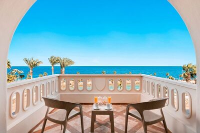 Pickalbatros Citadel Resort Sahl Hasheesh - Family Room, Sea View