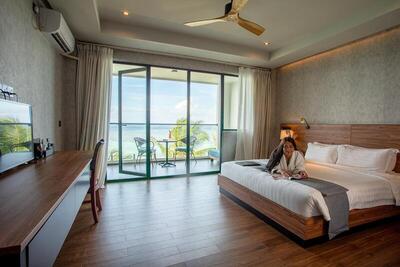 Plumeria Maldives - Superior Single Room with Sea View