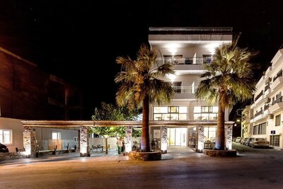 Pollis Hotel, Ираклион, Гърция