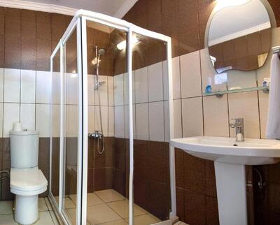 Ponz Hotel - Standard Double or Twin Room