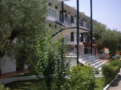 Porto Matina, Метаморфози, Гърция