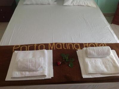 Porto Matina, Метаморфози, Гърция