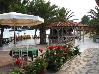 Porto Matina, Метаморфози, Гърция