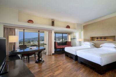 Pullman Phuket Karon Beach Resort - Junior Suite, 2 Twin Beds, Sea View