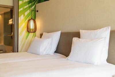 Pullman Phuket Karon Beach Resort - Deluxe Twin Room, 2 Twin Beds, Garden View