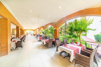 Queen's Park Goynuk Hotel, Кемер, Турция