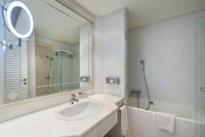 Radisson Blu Palace Resort & Thalasso, Djerba - Superior Room, Balcony (Lateral Sea View)
