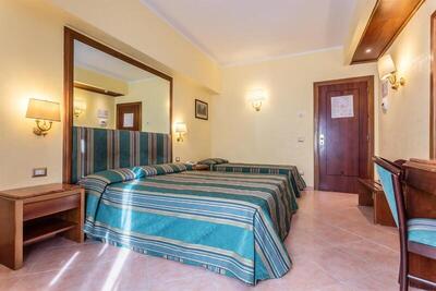 Raeli Hotel Lazio - Triple Room