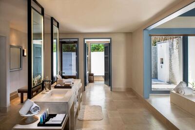 Raffles Maldives Meradhoo Resort - Room, 2 Bedrooms, Private Pool, Beachside (Sunset)
