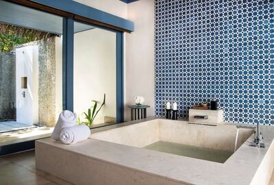 Raffles Maldives Meradhoo Resort - Villa, 1 Double Bed, Private Pool, Beachside (Sunset)