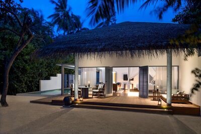 Raffles Maldives Meradhoo Resort - Villa, 1 Double Bed, Private Pool, Beachside (Sunset)