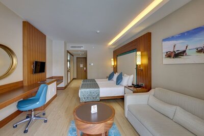Ramada Hotel & Suites by Wyndham Kusadasi - Room, Smoking