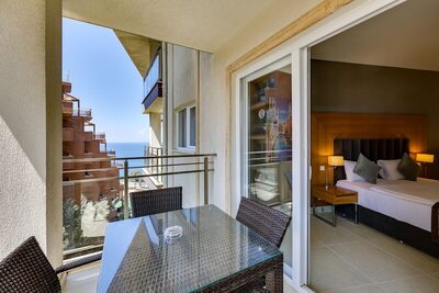 Ramada Hotel & Suites by Wyndham Kusadasi - Junior Suite