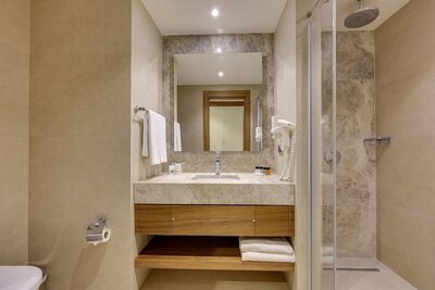 Ramada Hotel & Suites by Wyndham Kusadasi - Room, Smoking
