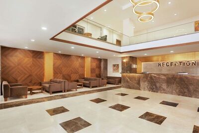 Ramada Hotel & Suites by Wyndham Kusadasi, Кушадасъ, Турция