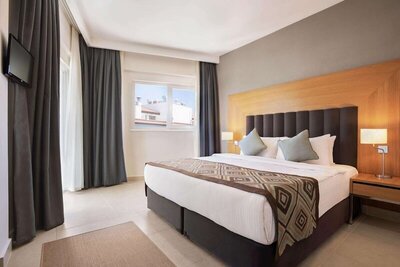 Ramada Hotel & Suites by Wyndham Kusadasi - Room, Accessible, Non Smoking
