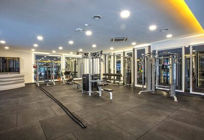 Ramada Hotel & Suites by Wyndham Kusadasi, Кушадасъ, Турция