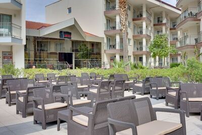 Ramada Hotel & Suites by Wyndham Kusadasi, Кушадасъ, Турция