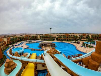 Regency Plaza Aqua Park and Spa Resort - Deluxe Triple Room