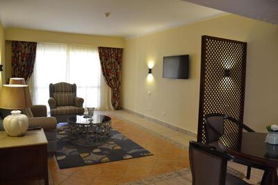 Regency Plaza Aqua Park and Spa Resort - Suite With Sea View