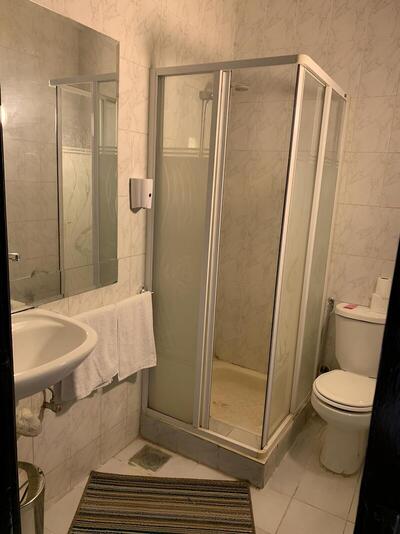 Regency royal hills - Standard Double Room, 2 Bedrooms, Poolside