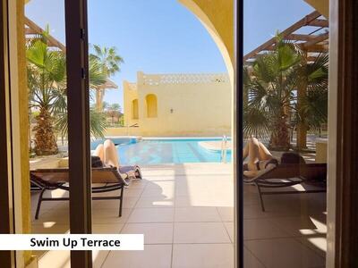 Romance Regency Club - Romantic Double Room, Private Pool, Pool View