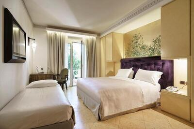 Romano Palace Luxury Hotel - Classic Triple Room With Terrace