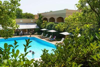 Romano Palace Luxury Hotel, Катания, Италия