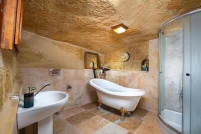 Romantic Cave Hotel - Deluxe Double Room