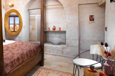 Romantic Cave Hotel - Deluxe Double Room