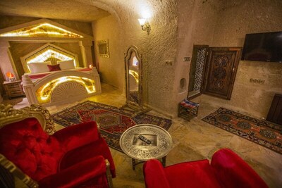 Royal Cave Hotel - King Suite with Turkish Bath