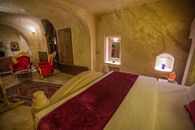 Royal Cave Hotel - King Suite with Turkish Bath