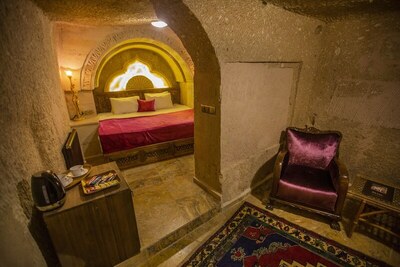 Royal Cave Hotel - Cave Suite