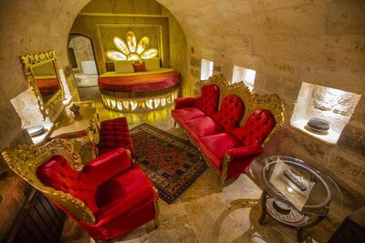 Royal Cave Hotel - Honeymoon Suite