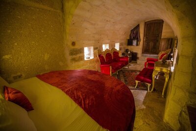 Royal Cave Hotel - Honeymoon Suite