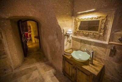 Royal Cave Hotel - Honeymoon Suite