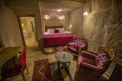 Royal Cave Hotel - Deluxe Suite with Turkish Bath